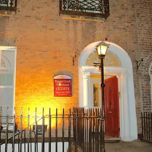 Hotel Baggot Court Townhouse, Dublin