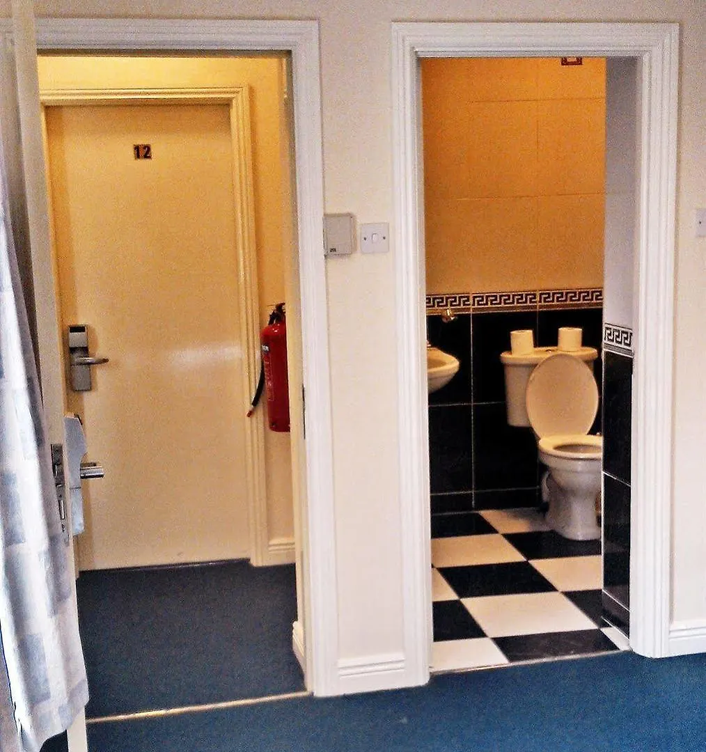 The Shipwright Guesthouse Dublin 3*,
